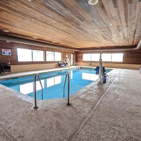 Cobblestone Inn & Suites - Merrill Buitenkant foto