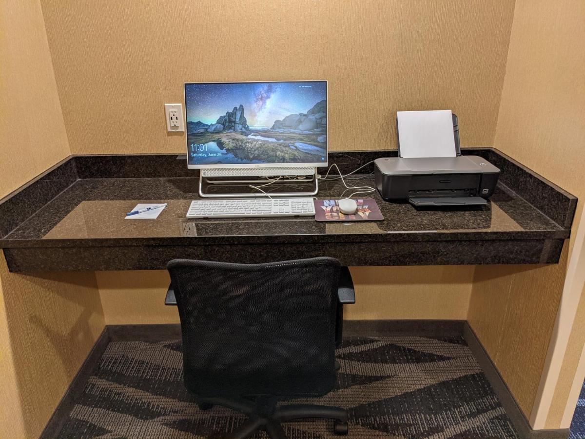Cobblestone Inn & Suites - Merrill Buitenkant foto