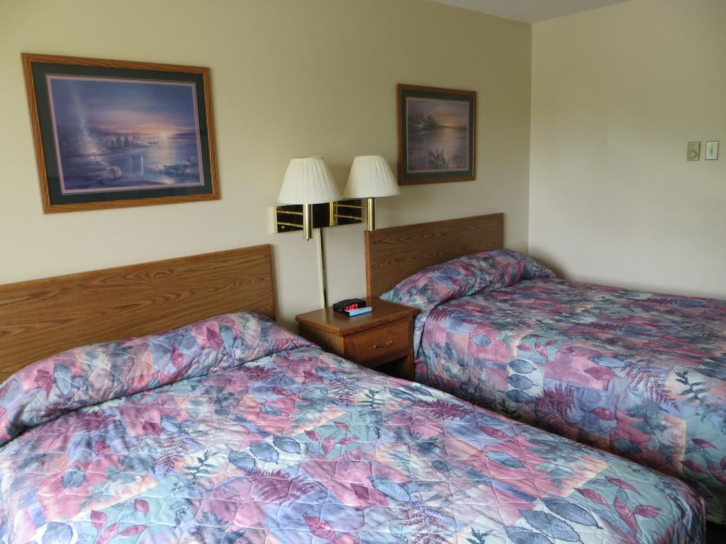 Cobblestone Inn & Suites - Merrill Kamer foto