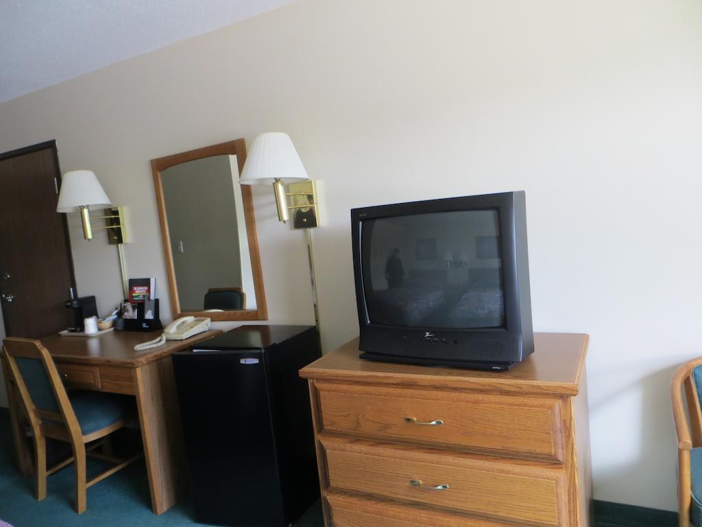 Cobblestone Inn & Suites - Merrill Kamer foto
