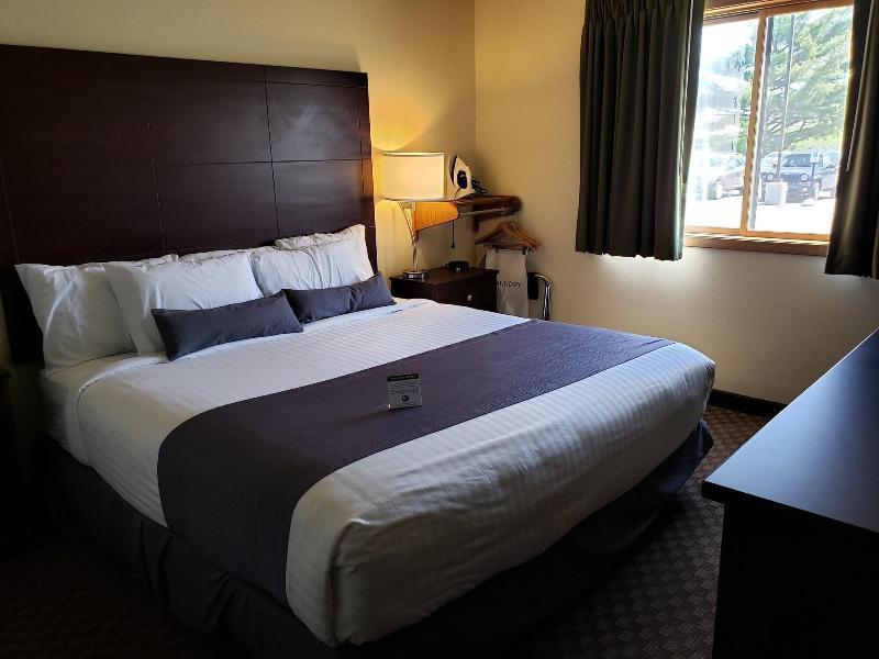 Cobblestone Inn & Suites - Merrill Buitenkant foto
