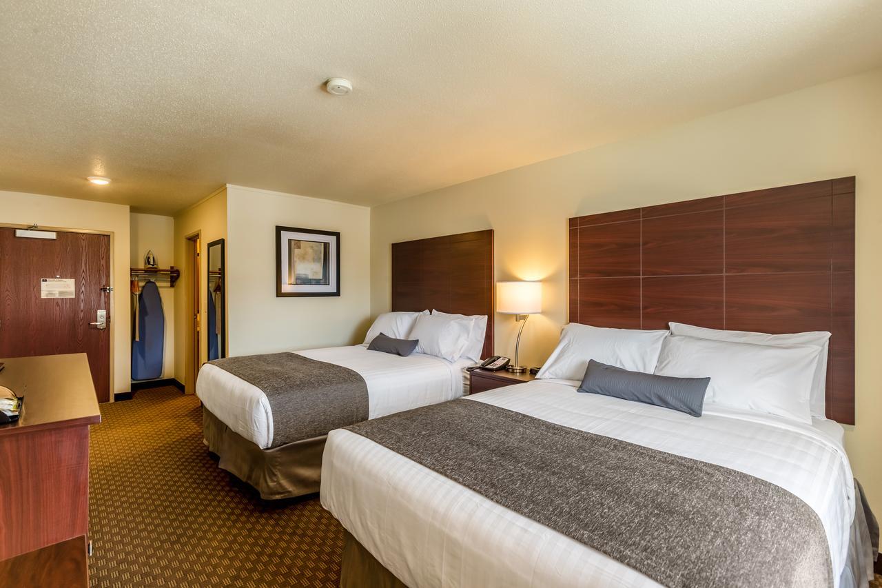 Cobblestone Inn & Suites - Merrill Buitenkant foto