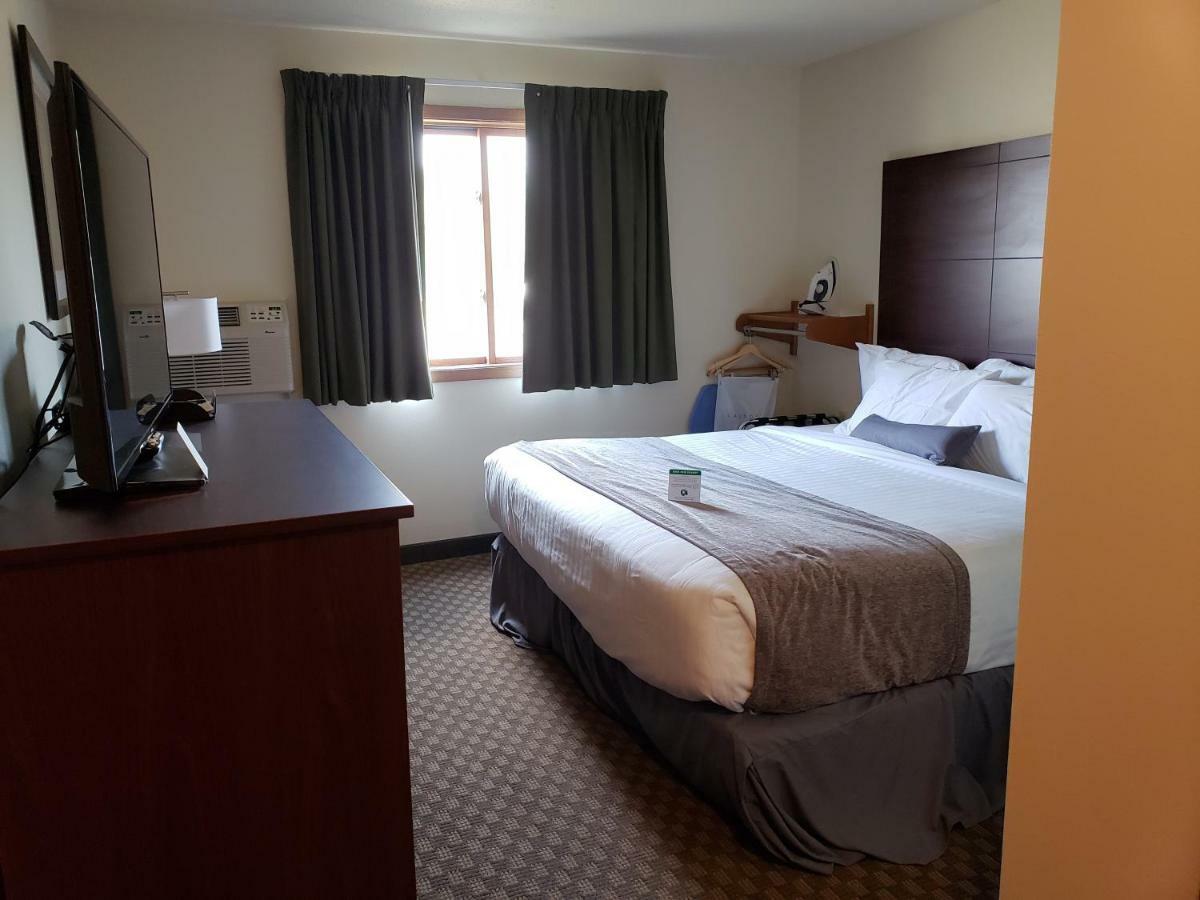 Cobblestone Inn & Suites - Merrill Buitenkant foto